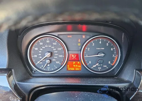 2011 BMW 328 Xi Sulev z USA, uszkodzony, nr VIN WBAKF5C52BE654884